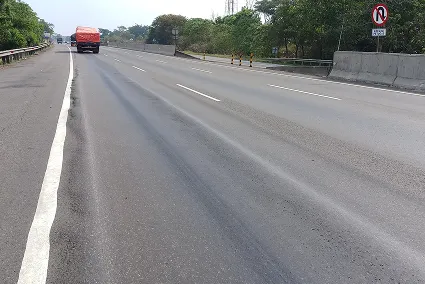 Trucking-macomb-county